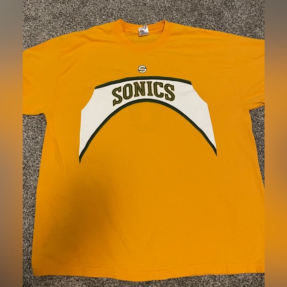 Seattle SuperSonics - Picture 1 of 3
